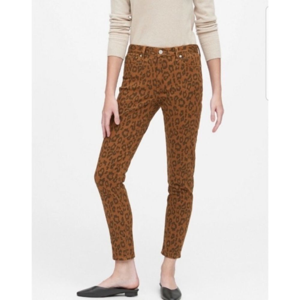 Banana Republic Premium Denim Animal Print Jeans Size 28S Mid-Rise Skinny Preppy